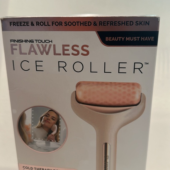 Finishing  Touch Flawless Ice Roller. Minimizes pores, reduce puffiness. - Picture 3 of 6